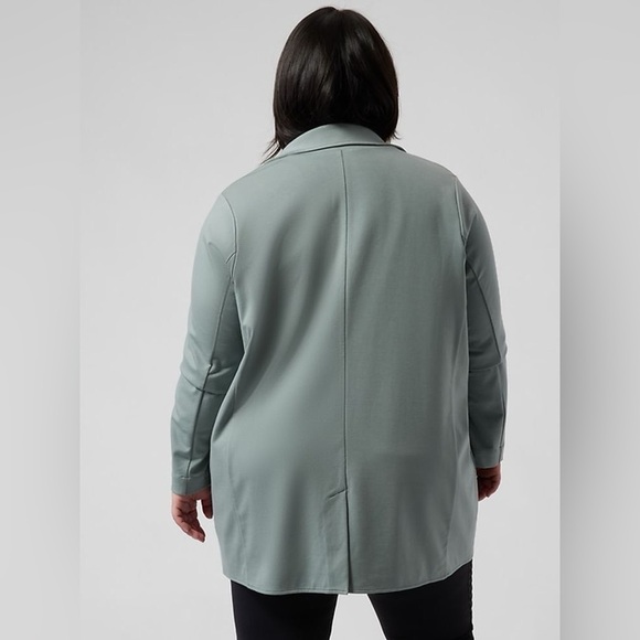 Athleta Eastbound Blazer Minimalistic Grey  Travel Jacket Coat #986273 Size 12 - Picture 4 of 11